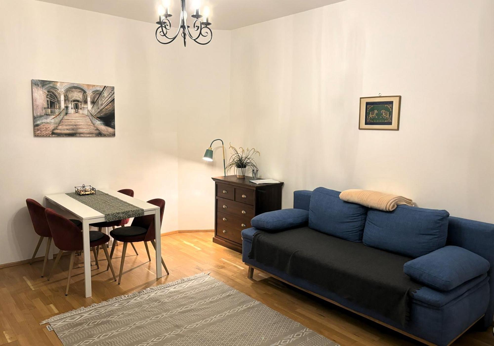 וינה Casa Nostra - Ruhige Stadtwohnung Mit Balkon מראה חיצוני תמונה